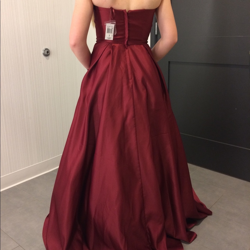 Prom Dress - Picture 4 of 8